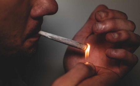 CBD-ul vă poate ajuta cu adevărat să renunțați la THC?